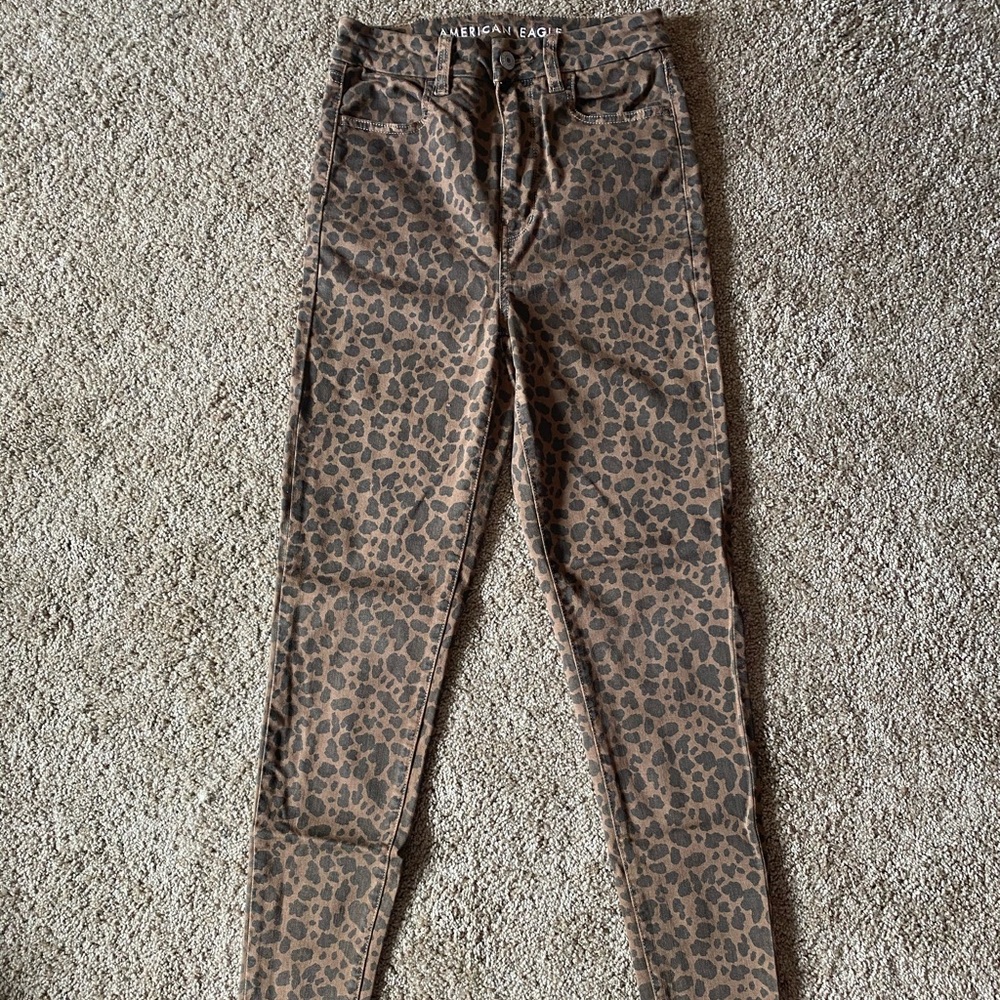 American Eagle Super Hi-Rise Leopard Jegging 4